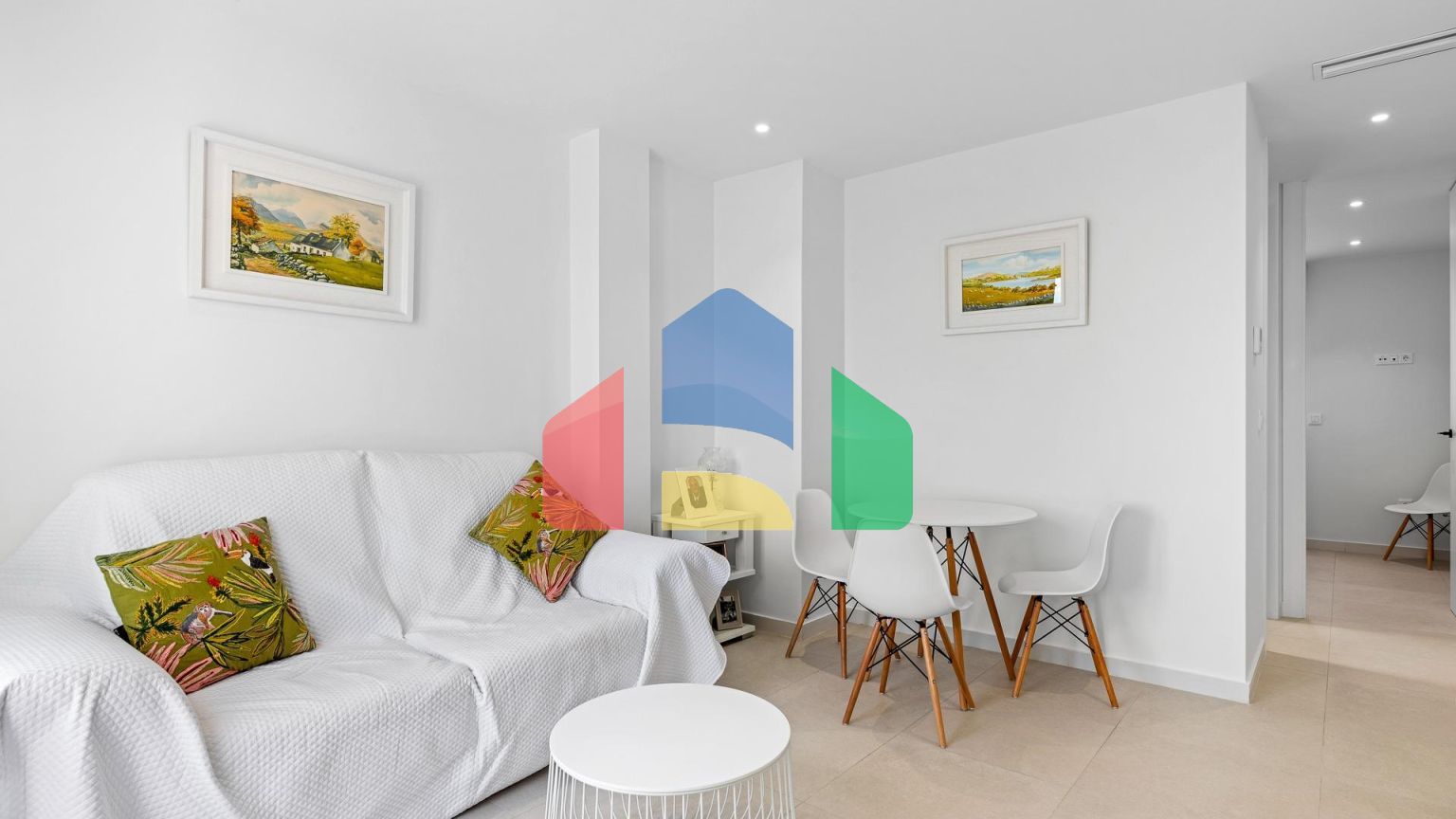 НОВЫЕ ДВУХЭТАЖНЫЕ ВИЛЛЫ В ГУАРДАМАР-ДЕЛЬ-СЕГУРА