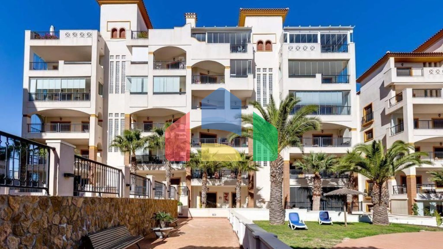 Эксклюзивная квартира в Гуардамар-дель-Сегура с видом на море