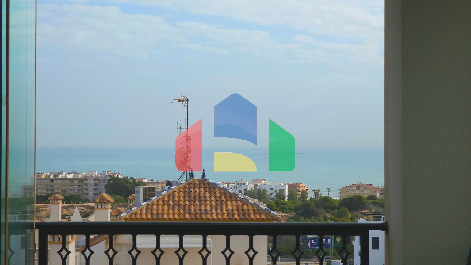 Эксклюзивная квартира в Гуардамар-дель-Сегура с видом на море