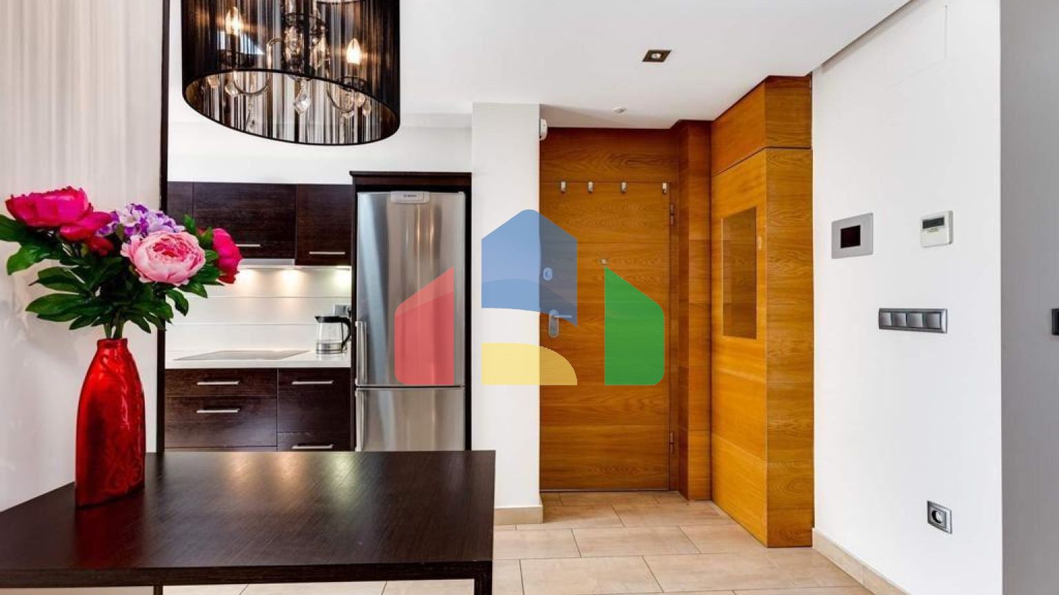 АПАРТАМЕНТЫ С ВИДОМ НА МОРЕ! 100М2. ЗАКРЫТЫЙ ЭЛИТНЫЙ КОМПЛЕКС. БАССЕЙН.СПА.ТРЕН-ЗАЛ.ГАРАЖ+КЛАДОВКА