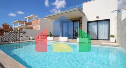 Our star villas in Dehesa de Campoamor. Price from 569 000,00 €