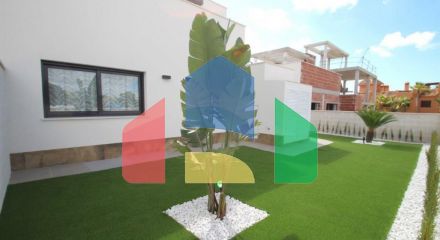 Our star villas in Dehesa de Campoamor. Price from 569 000,00 €