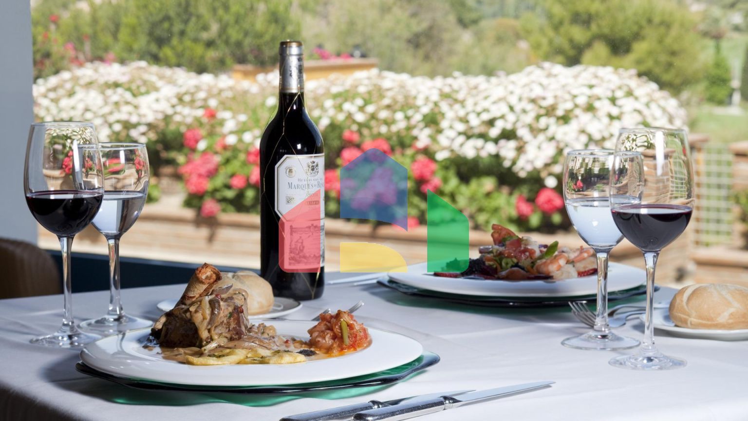 Продажа готовых апартаментов с ключом в Ломас-де-Кампоамор, Ориуэла Коста