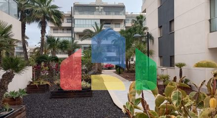 Захватывающая квартира Ла Зения Ориуэла Коста с двумя спальнями и двумя ванными комнатами со шикарными обÑиРЗахватывающая квартира Ла Зения Ориуэла Коста с двумя спальнями и двумя ванными комнатами со шикарными обÑиÐ