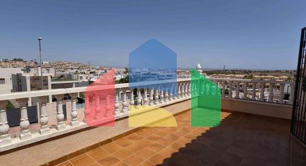 ВИЛЛА С БАССЕЙНОМ ЩБЩЕГО ПОЛЬЗОВАНИЯ. 4 СПАЛЬНИ. 2 ВАННЫЕ КОМНАТЫ. УЧАСТОК 165 М2. ПЛОЩАДЬ 207 М2.