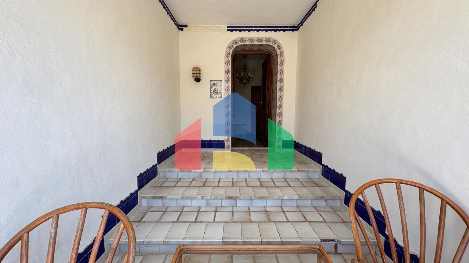 ШИКАРНАЯ ВИЛЛА В КАМПОАМОР 639 М2. 5 СПАЛЕН. 4 ВАННЫЕ КОМНАТЫ. ГАРАЖ. ПРИВАТНЫЙ БАССЕЙН. УЧАСТОК 800 М2. ПЛЯЖ В 650 ÐÐÐ¢Ð