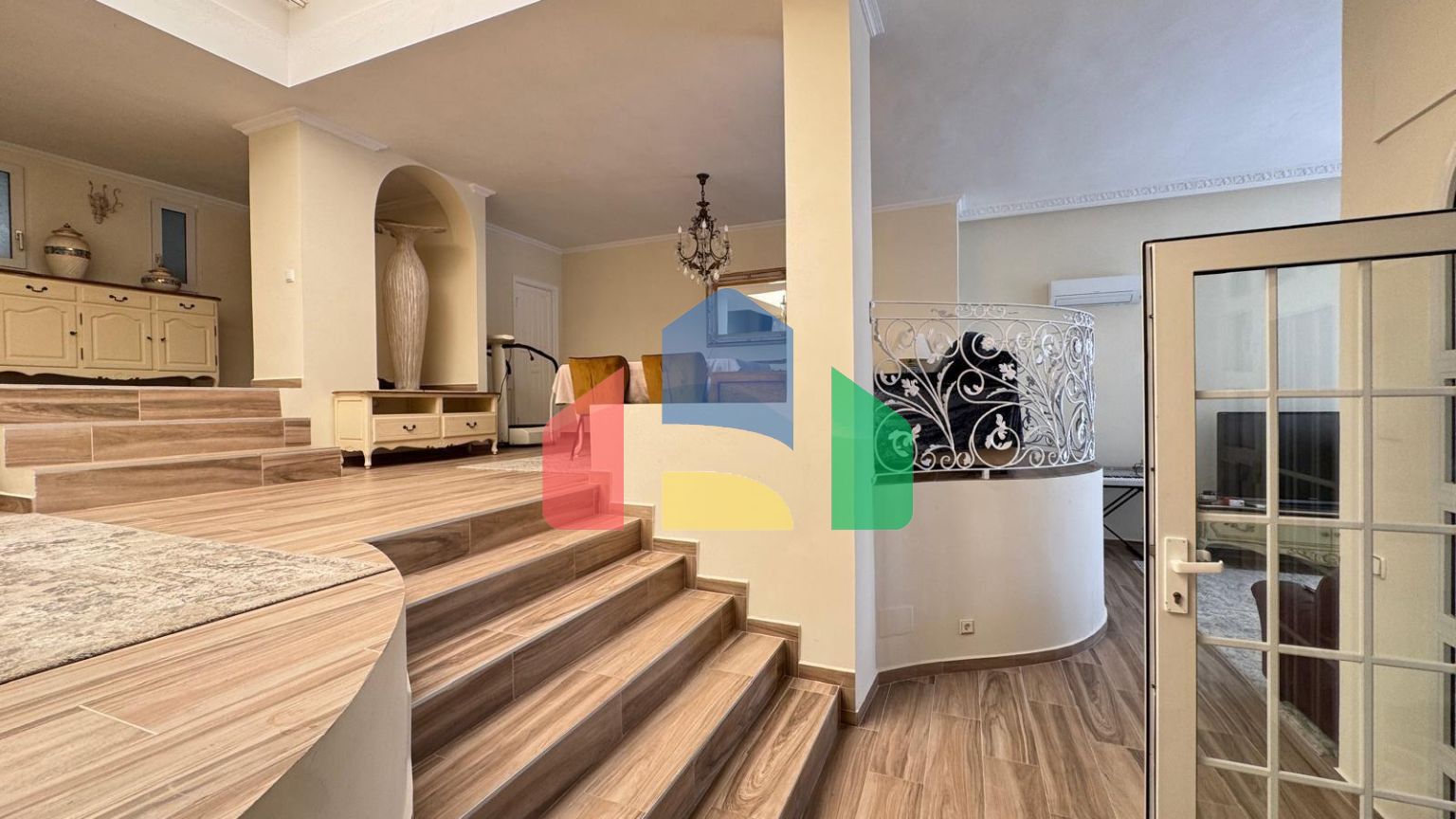 ШИКАРНАЯ ВИЛЛА В КАМПОАМОР 639 М2. 5 СПАЛЕН. 4 ВАННЫЕ КОМНАТЫ. ГАРАЖ. ПРИВАТНЫЙ БАССЕЙН. УЧАСТОК 800 М2. ПЛЯЖ В 650 ÐÐÐ¢Ð