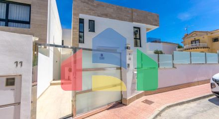 ВИЛЛА НОВОСТРОЙ. 3 СПАЛЬНИ. 3 ВАННЫЕ КОМНАТЫ. 171 М2 УЧАСТОК. БАССЕЙН. 194М2 ПЛОЩАДЬ. ВИЛЛА НОВОСТРОЙ. 3 СПАЛЬНИ. 3 ВАННЫЕ КОМНАТЫ. 171 М2 УЧАСТОК. БАССЕЙН. 194М2 ПЛОЩАДЬ.