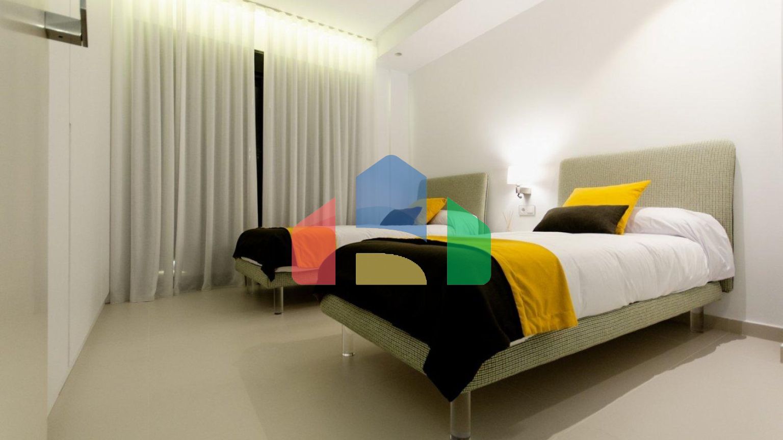 НОВЫЕ СТРОИТЕЛЬНЫЕ ВИЛЛЫ В 250 М ОТ ПЛЯЖА В КАМПУМОРЕ