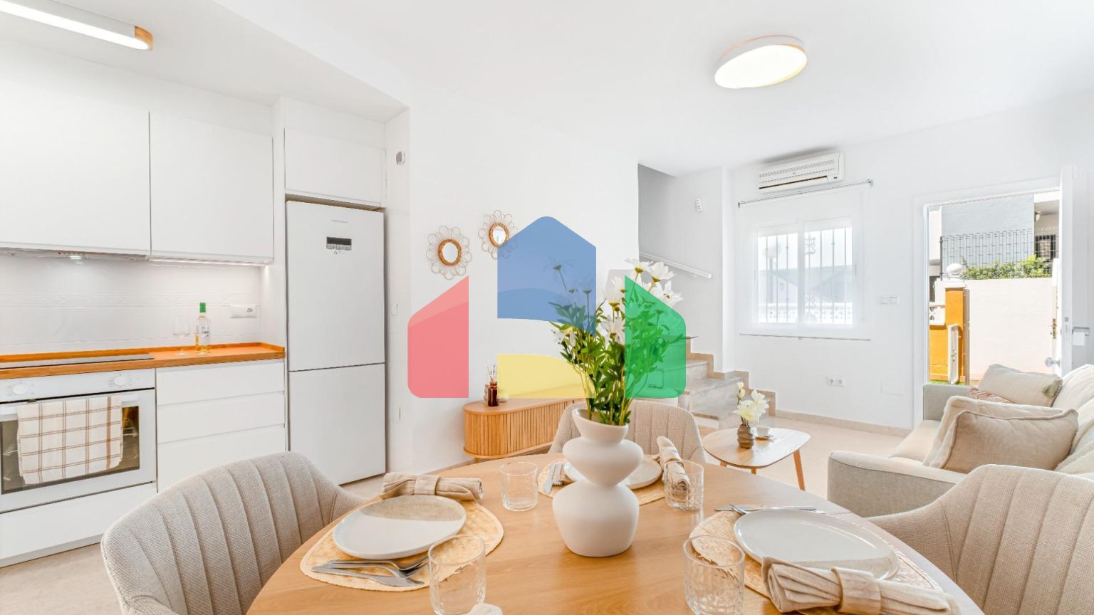 Отремонтированная и совершенно новая недвижимость в Ориуэле, Кози-Кост — Филиппины