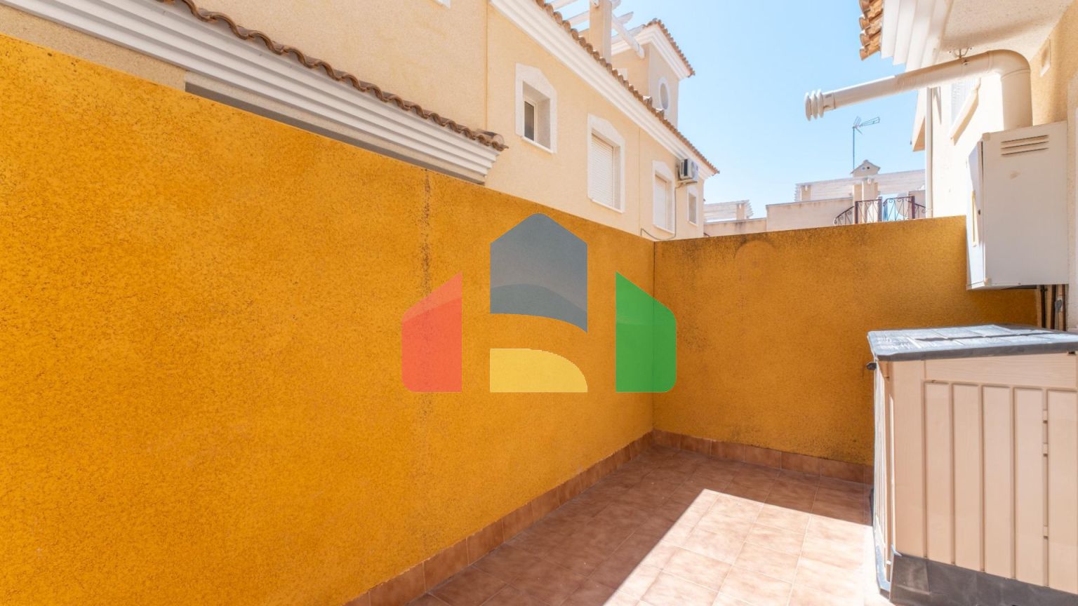 Отремонтированная и совершенно новая недвижимость в Ориуэле, Кози-Кост — Филиппины