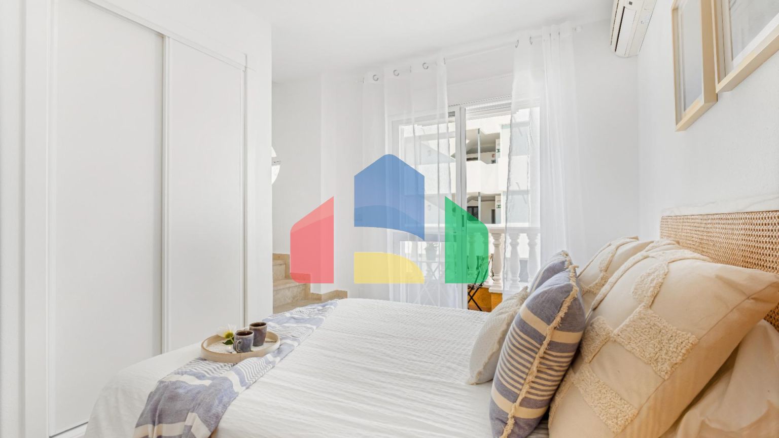 Отремонтированная и совершенно новая недвижимость в Ориуэле, Кози-Кост — Филиппины