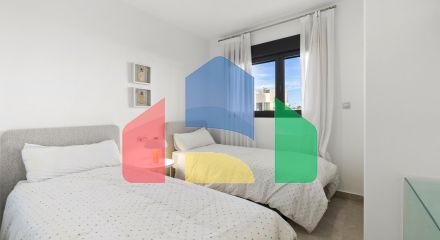 ШИКАРНАЯ КВАРТИРА С ТУР-ЛИЦЕНЗИЕЙ. 2 СПАЛЬНИ. 2 ВАННЫЕ КОМНАТЫ. ГАРАЖ+КЛАДОВКА. БАССЕЙН.