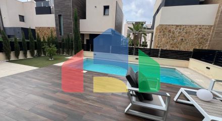 Вилла в Ориуэла Коста ID B10915