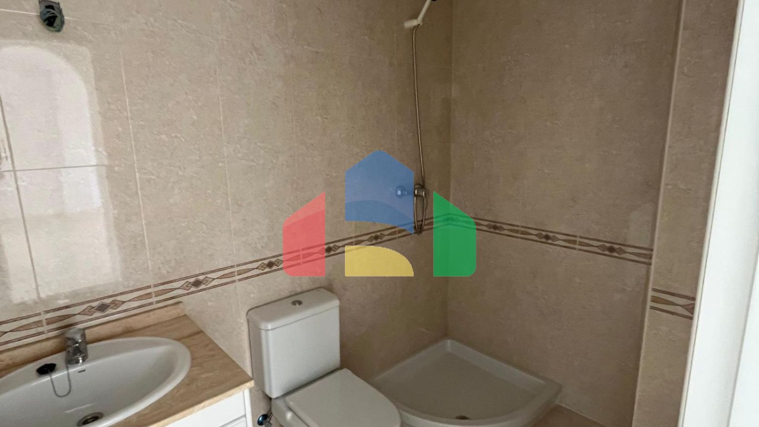 Продажа готовых апартаментов с ключом в Ломас-де-Кампоамор, Ориуэла Коста