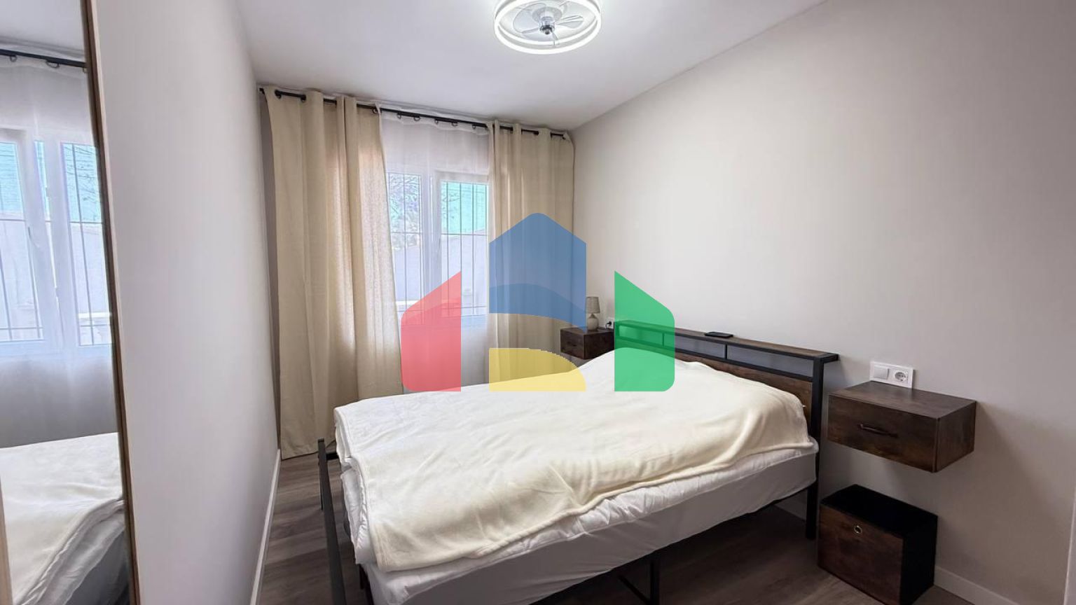 Бунгало на первом этаже, после ремонта, с 2 спальнями и 1 ванной комнатой