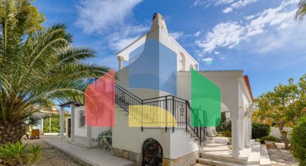 For sale in La Zenia a beautiful one level villa