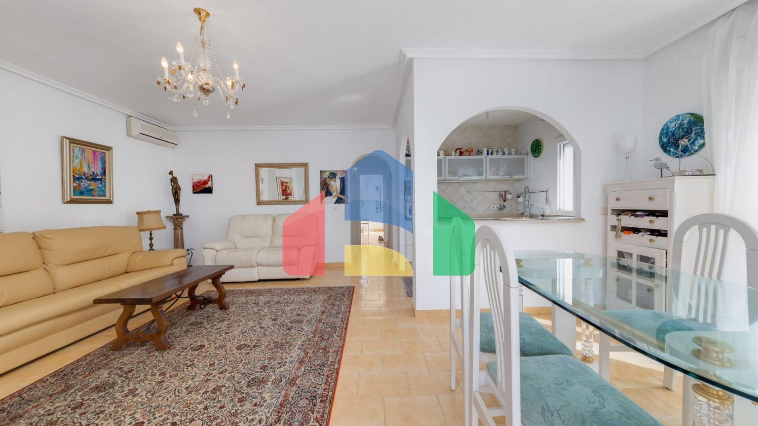 Продается одноэтажная вилла в Ла Зения