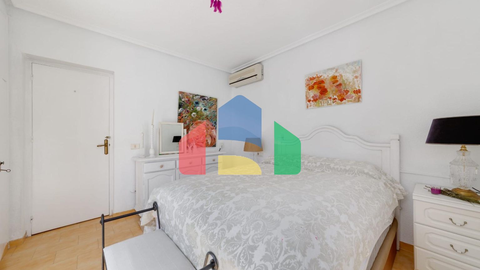 Продается одноэтажная вилла в Ла Зения