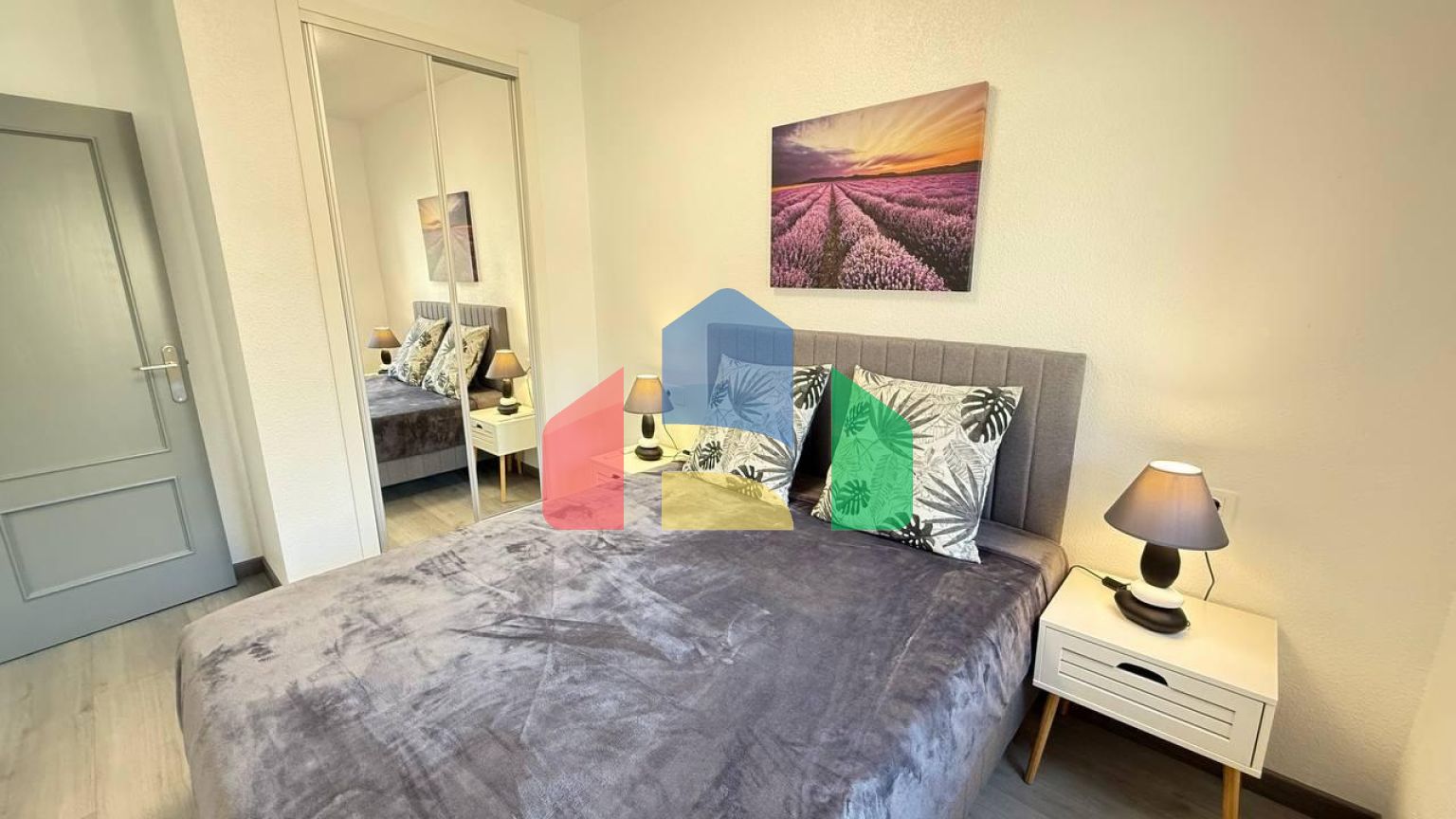 Эксклюзивный спаренный дом с подогревом полов во всем доме после ремонта