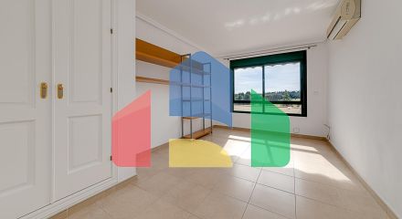 Просторные и роскошные апартаменты с видом на море в Lomas de Campoamor