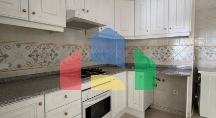 Продажа готовых апартаментов с ключом в Ломас-де-Кампоамор, Ориуэла Коста