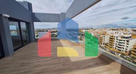 Эффектная мансарда в Пунта Прима, Ориуэла Коста с видом на море