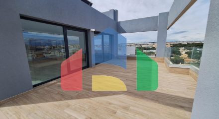 Эффектная мансарда в Пунта Прима, Ориуэла Коста с видом на море