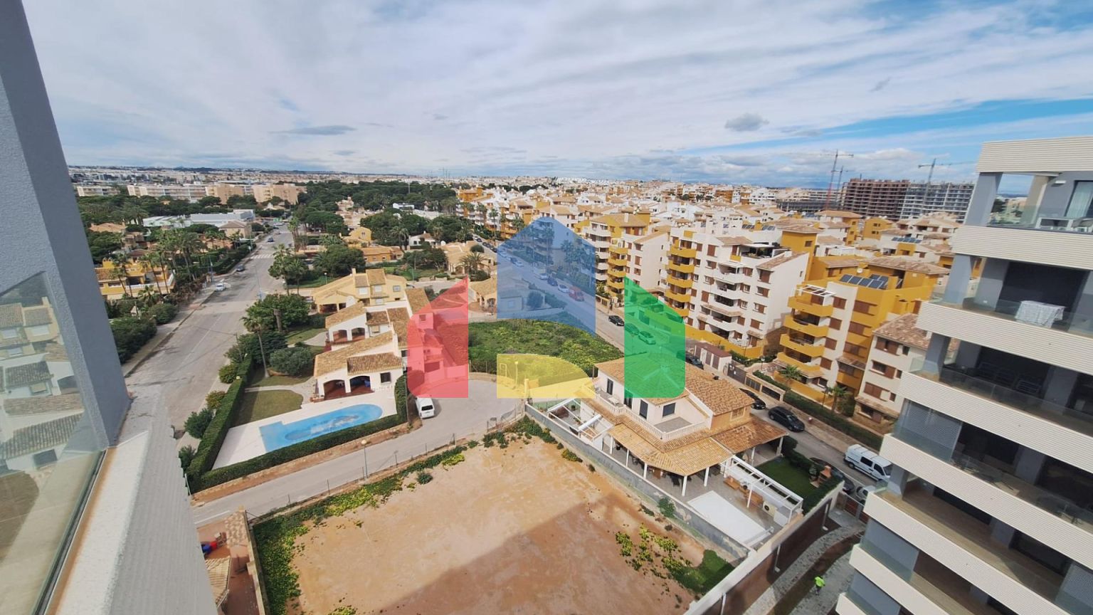 Эффектная мансарда в Пунта Прима, Ориуэла Коста с видом на море