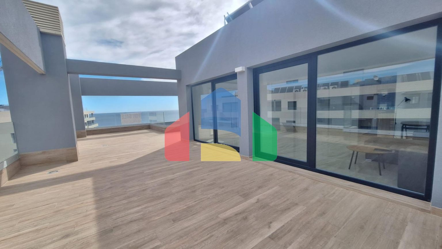 Эффектная мансарда в Пунта Прима, Ориуэла Коста с видом на море