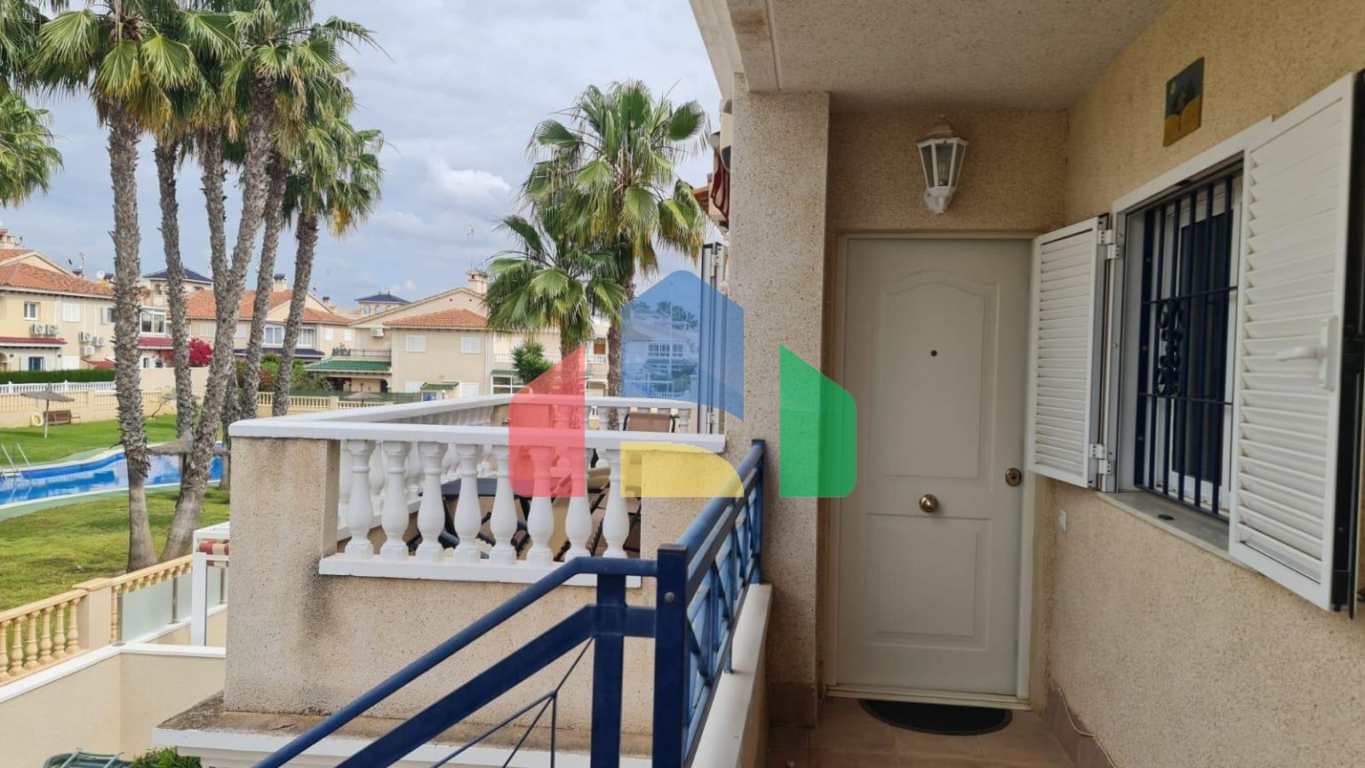 Бунгало в Ориуэла Коста ID B10866