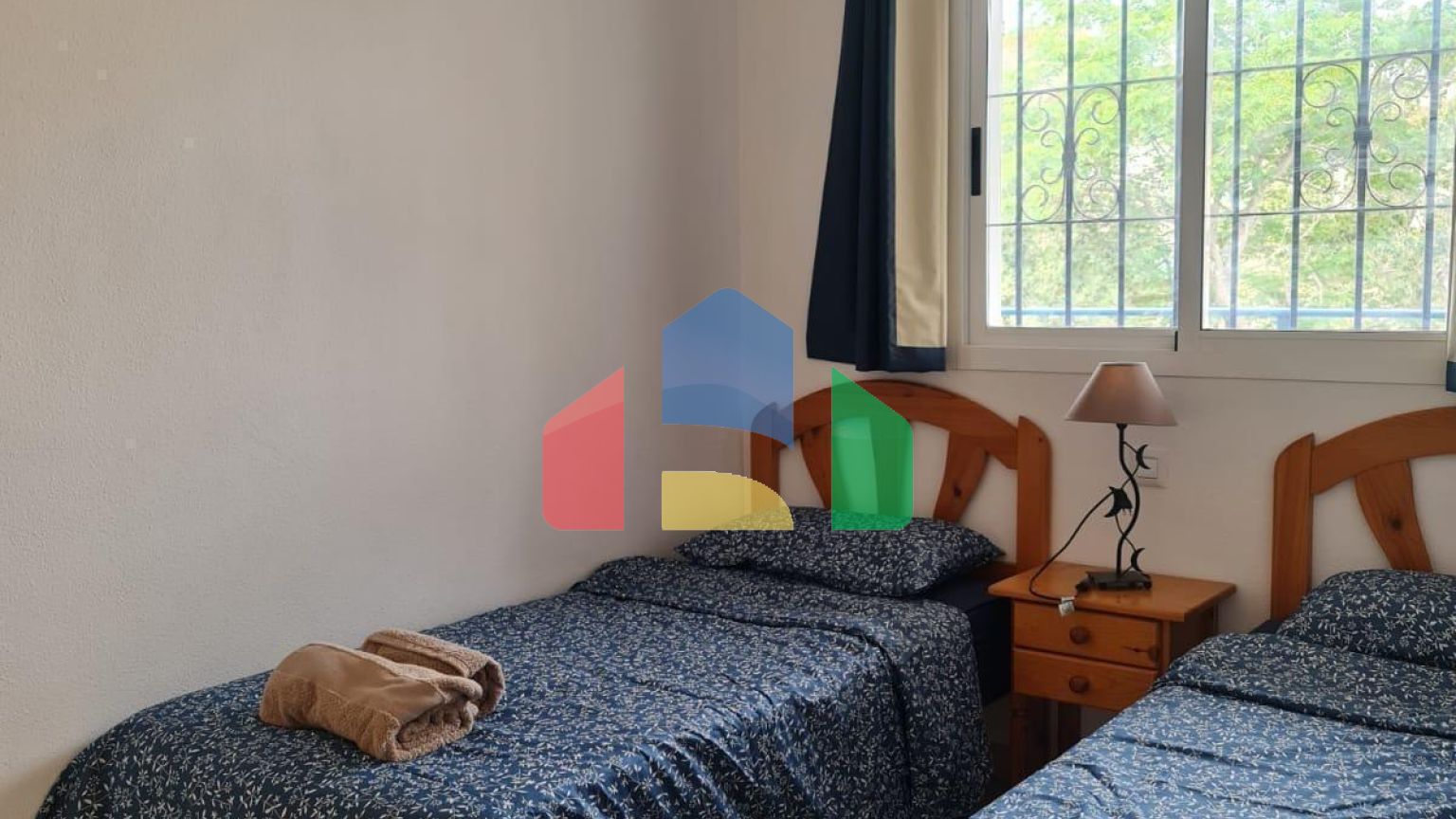 Бунгало в Ориуэла Коста ID B10866