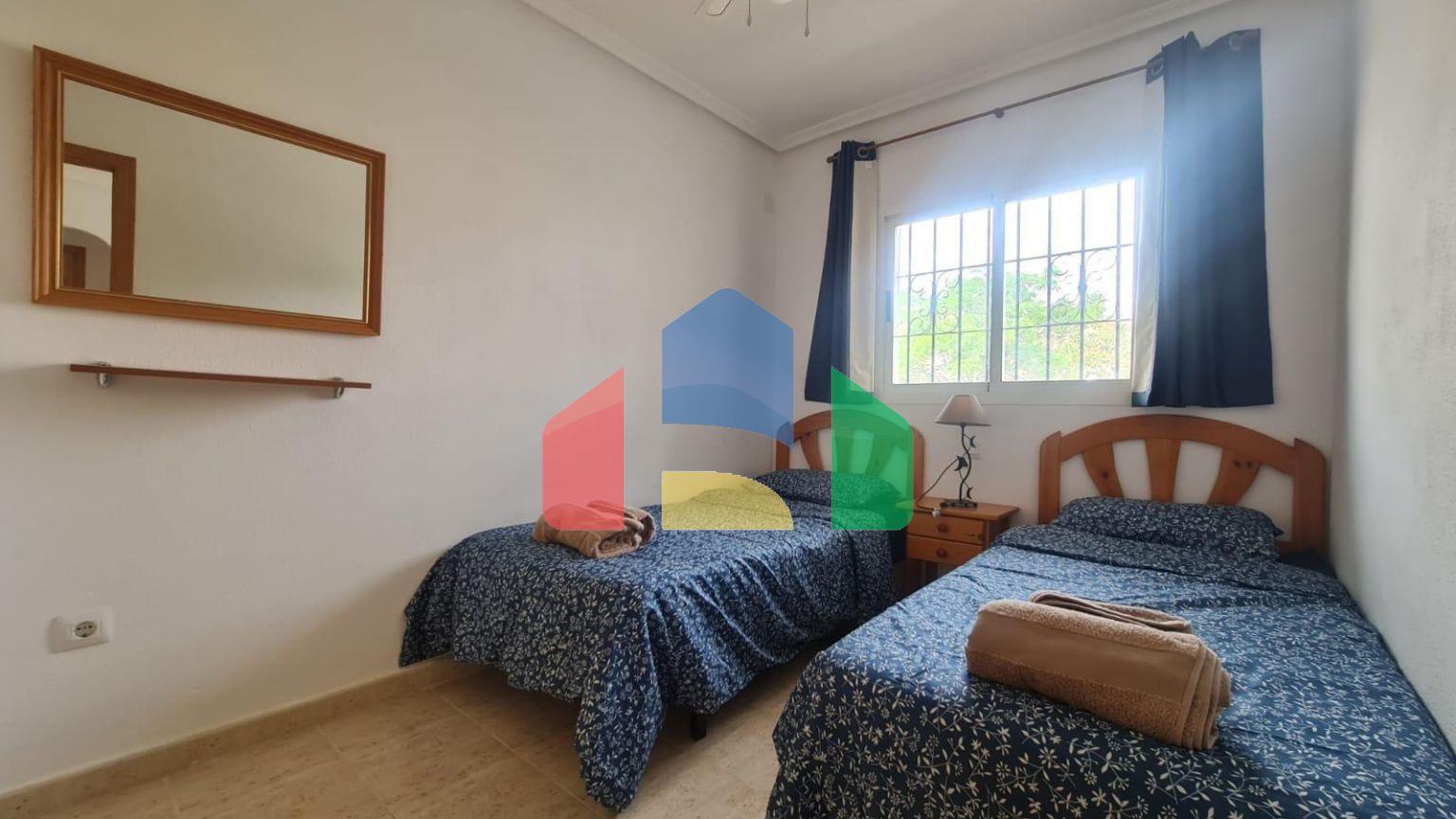 Бунгало в Ориуэла Коста ID B10866