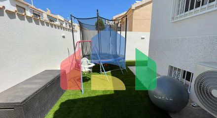 ШИКАРНЫЙ ДОМ С БАССЕЙНОМ! ПОСЛЕ РЕМОНТА! САУНА И БОЛЕЕ 300 м2 УЧАСТОК! ШИКАРНЫЙ ДОМ С БАССЕЙНОМ! ПОСЛЕ РЕМОНТА! САУНА И БОЛЕЕ 300 м2 УЧАСТОК!