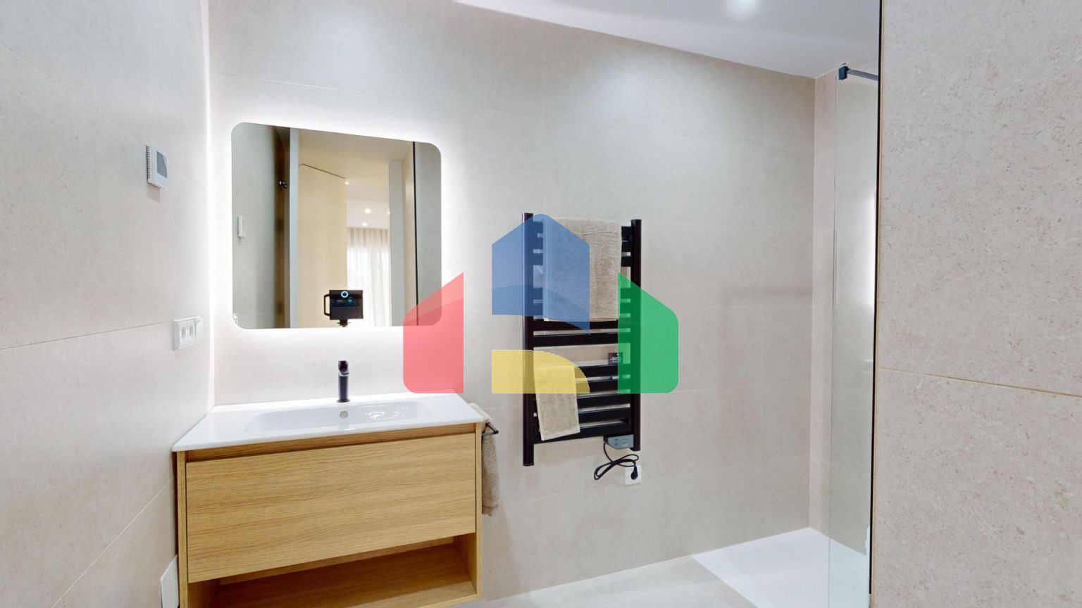 НОВЫЙ ЖИЛОЙ КОМПЛЕКС В ЛОМАС-ДЕ-КАБО-РОИГ