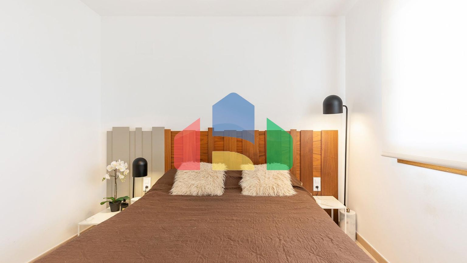 АПАРТАМЕНТЫ В ЗАКРЫТОМ КОМПЛЕКСЕ С ТУР-ЛИЦЕНЗИЕЙ. 3 СПАЛЬНИ. 2 ВАННЫЕ КОМНАТЫ. ПАРКИНГ. БАССЕЙН.