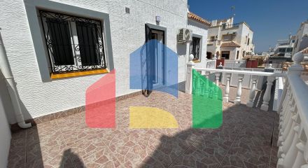 ШИКАРНЫЙ ТАУН-ХАУС ПОСЛЕ РЕМОНТА С УЧАСТКОМ ИИ ОГРОМНЫМ СОЛЯРИЕМ! 3 СПАЛЬНИ. 2 ВАННЫЕ. ПАРКИНГ+КЛАДОВКА. БАССЕЙ ШИКАРНЫЙ ТАУН-ХАУС ПОСЛЕ РЕМОНТА С УЧАСТКОМ ИИ ОГРОМНЫМ СОЛЯРИЕМ! 3 СПАЛЬНИ. 2 ВАННЫЕ. ПАРКИНГ+КЛАДОВКА. БАССЕЙ