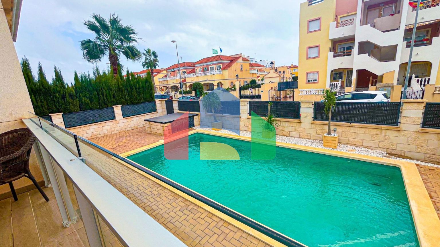 Вилла в Ориуэла Коста ID B10418