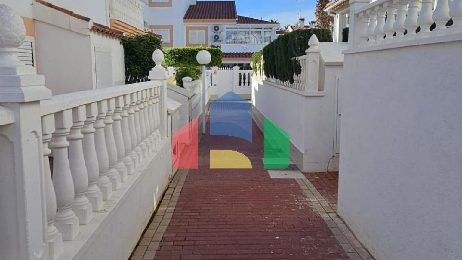 Дуплекс в Ориуэла Коста ID 0-D41123