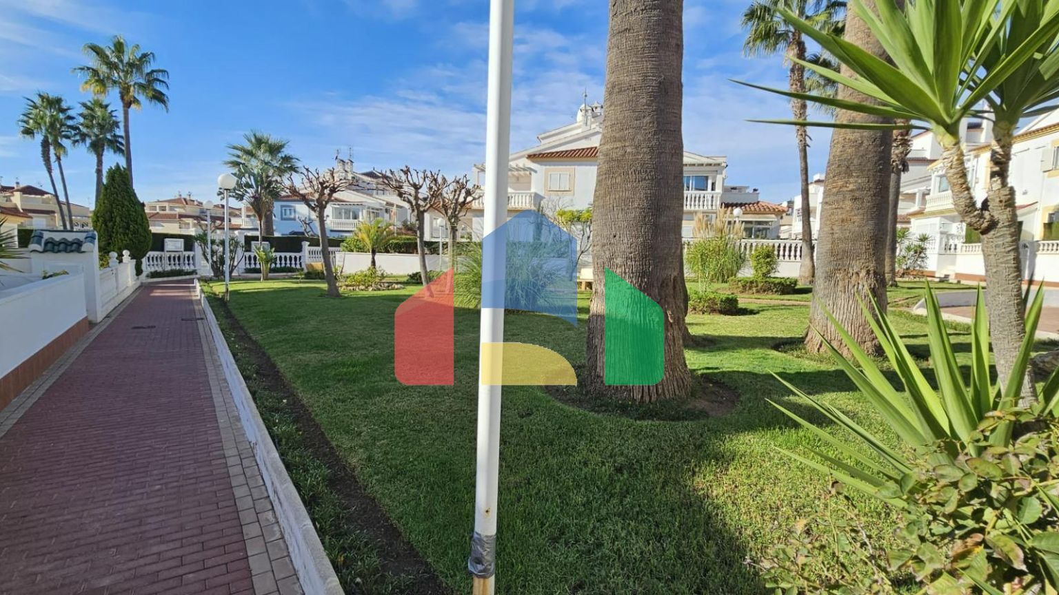 Дуплекс в Ориуэла Коста ID 0-D41123