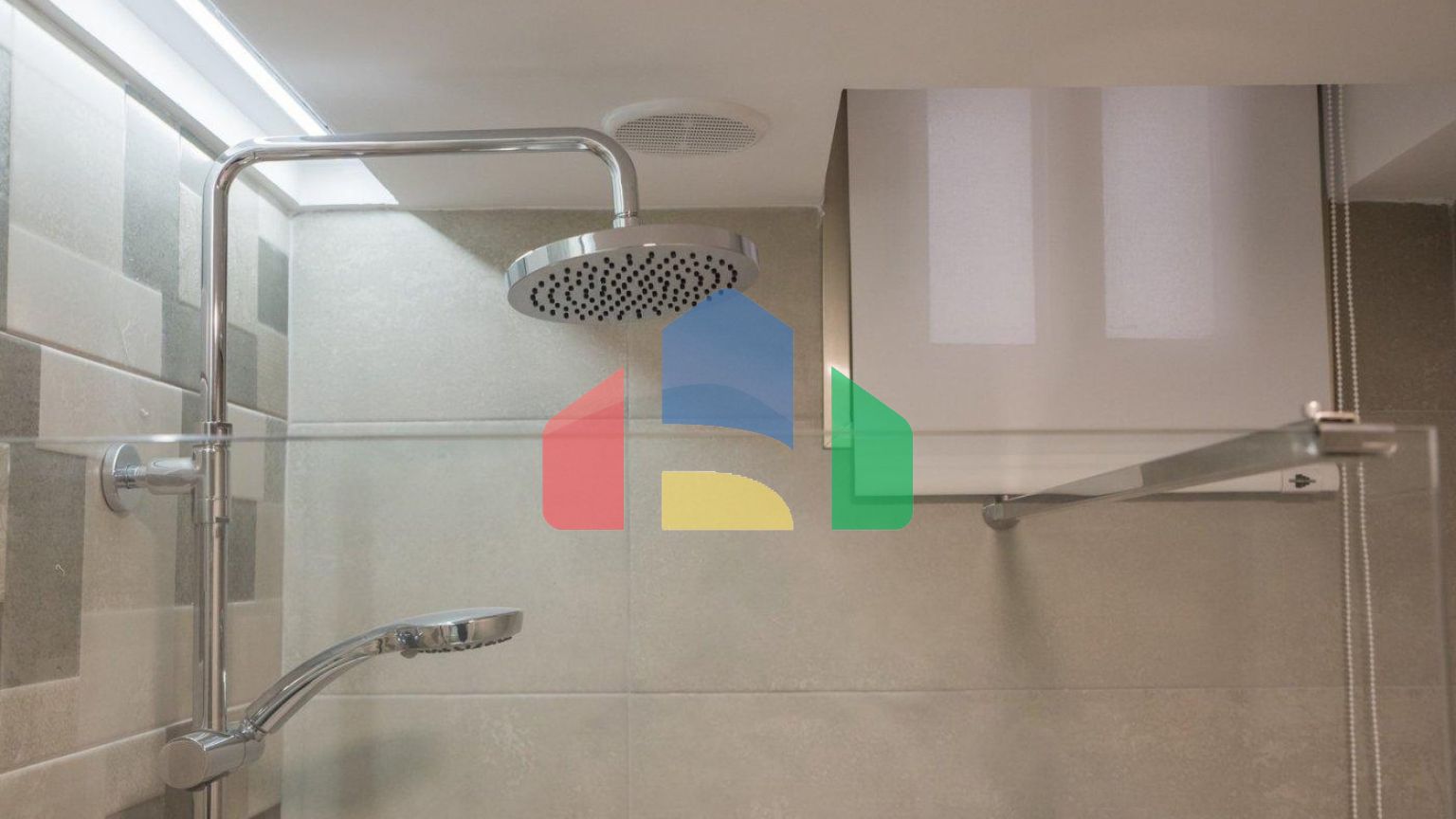 СОВРЕМЕННАЯ ВИЛЛА ПОСЛЕ ПОЛЯ ДЛЯ ГОЛЬФА