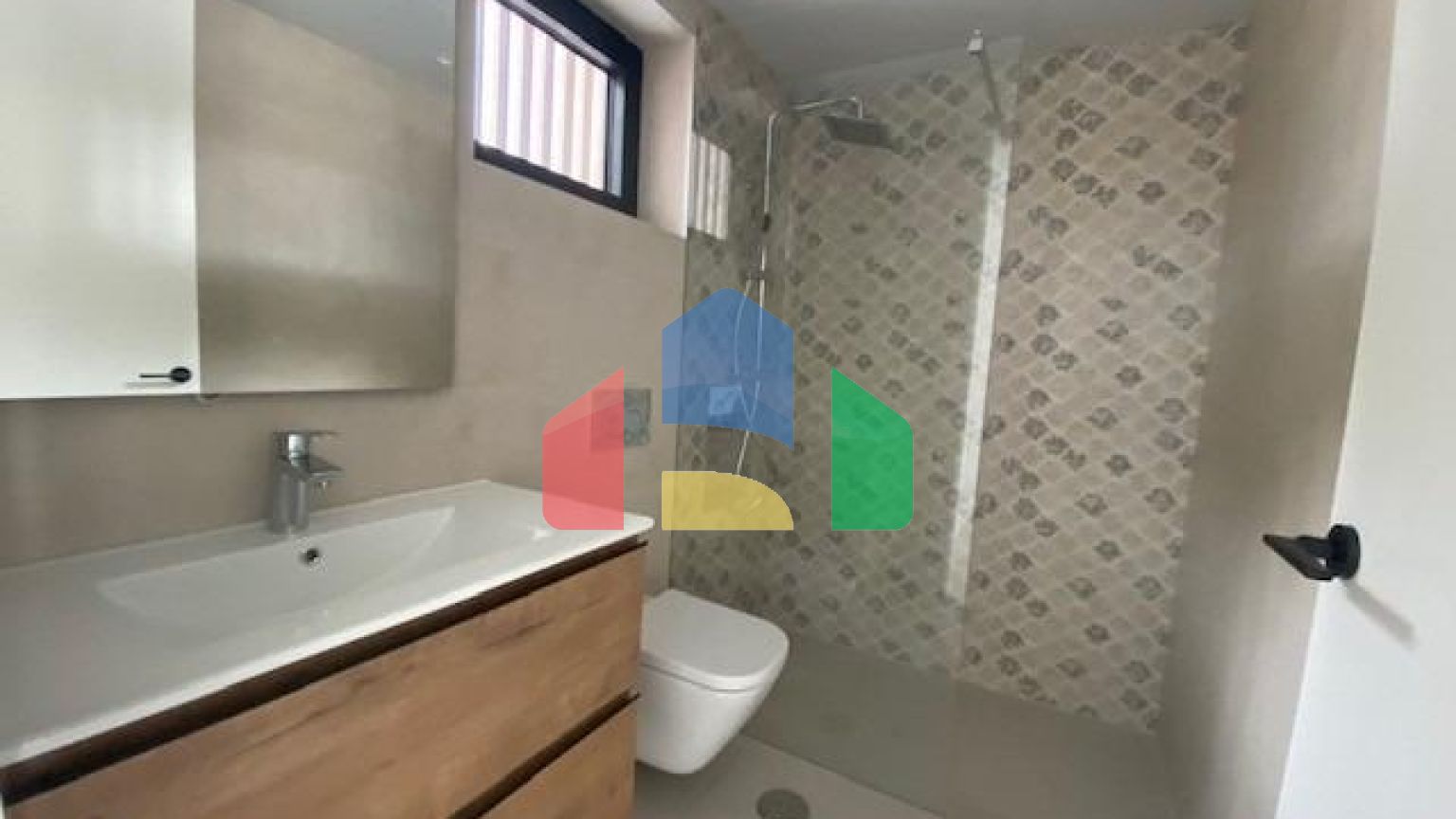 НОВЫЕ ВИЛЛЫ В ОРИУЭЛА КОСТА