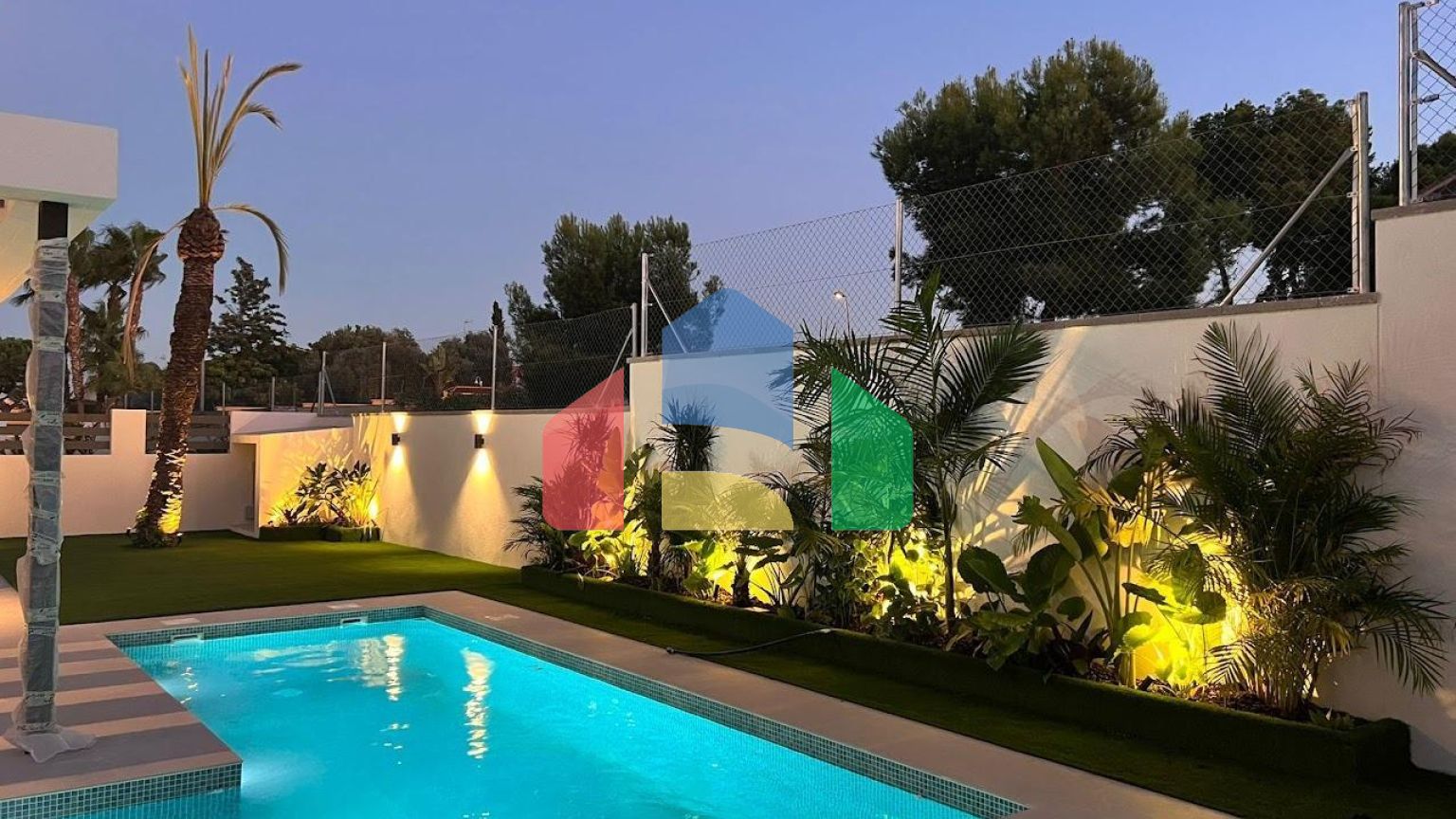 НОВЫЕ ВИЛЛЫ В ОРИУЭЛА КОСТА