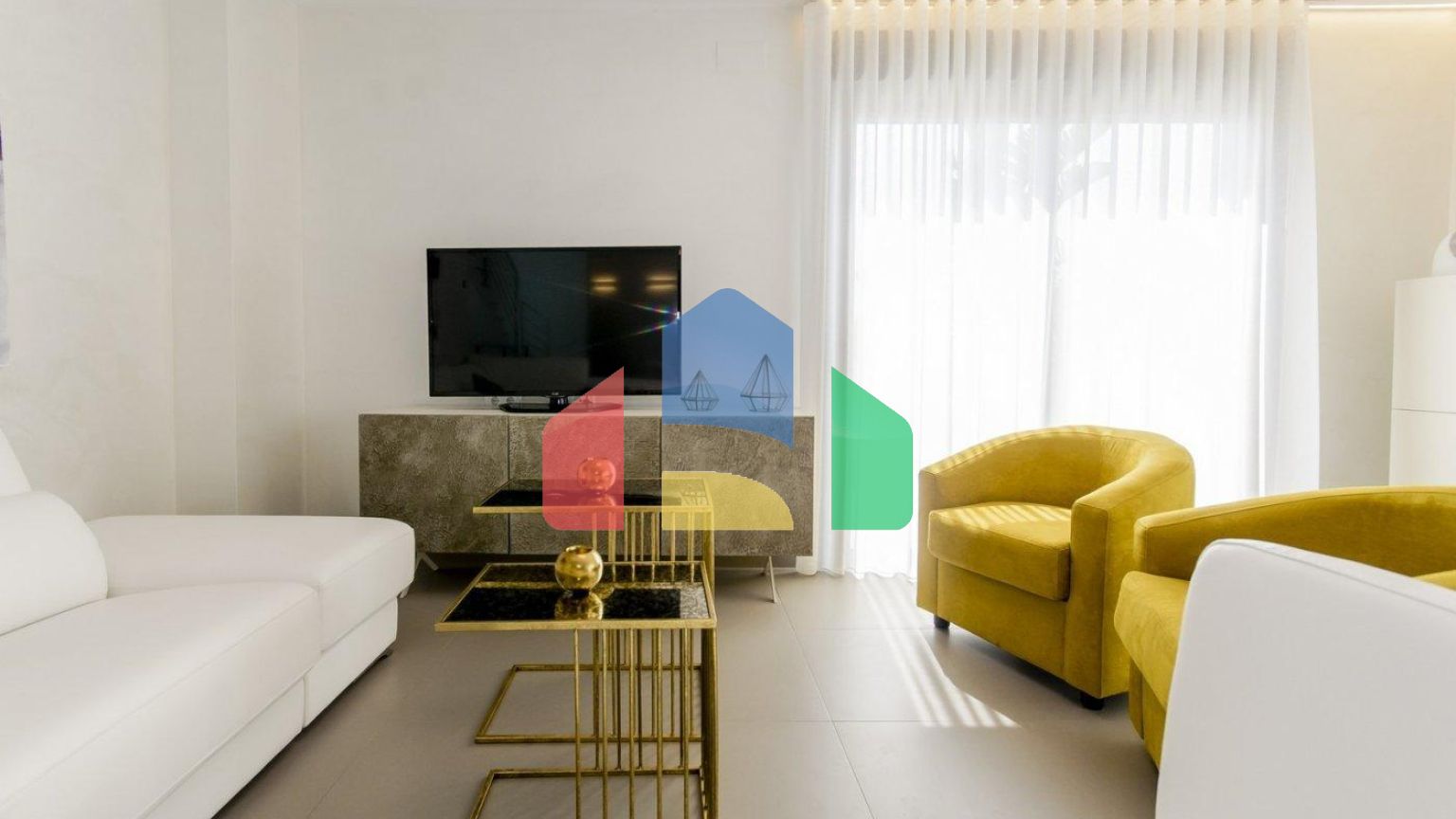 НОВЫЕ СТРОИТЕЛЬНЫЕ ВИЛЛЫ В 250 М ОТ ПЛЯЖА В КАМПУМОРЕ