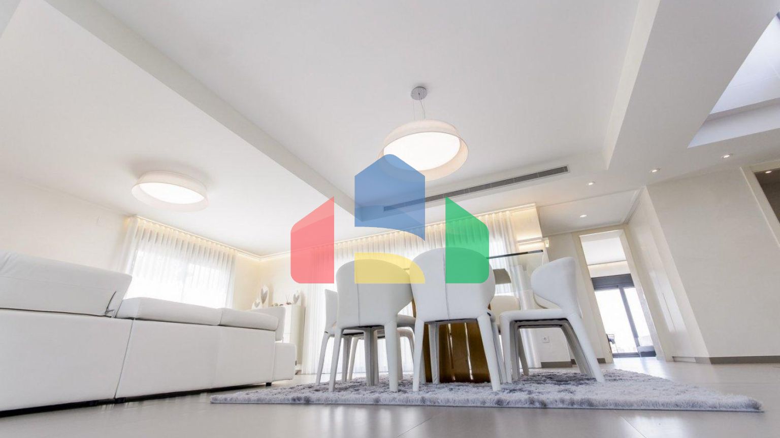 НОВЫЕ СТРОИТЕЛЬНЫЕ ВИЛЛЫ В 250 М ОТ ПЛЯЖА В КАМПУМОРЕ