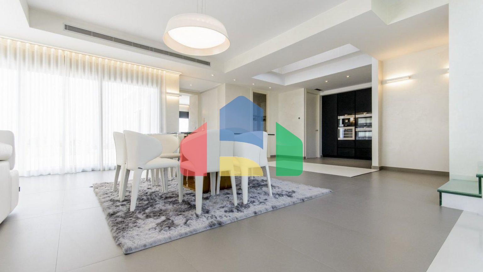 НОВЫЕ СТРОИТЕЛЬНЫЕ ВИЛЛЫ В 250 М ОТ ПЛЯЖА В КАМПУМОРЕ