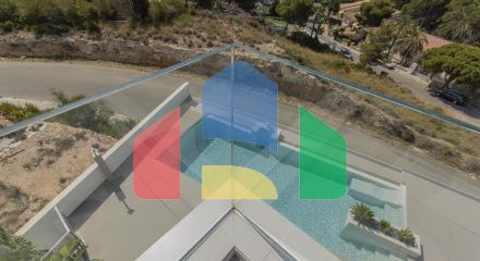 НОВЫЕ СТРОИТЕЛЬНЫЕ ВИЛЛЫ В 250 М ОТ ПЛЯЖА В КАМПУМОРЕ