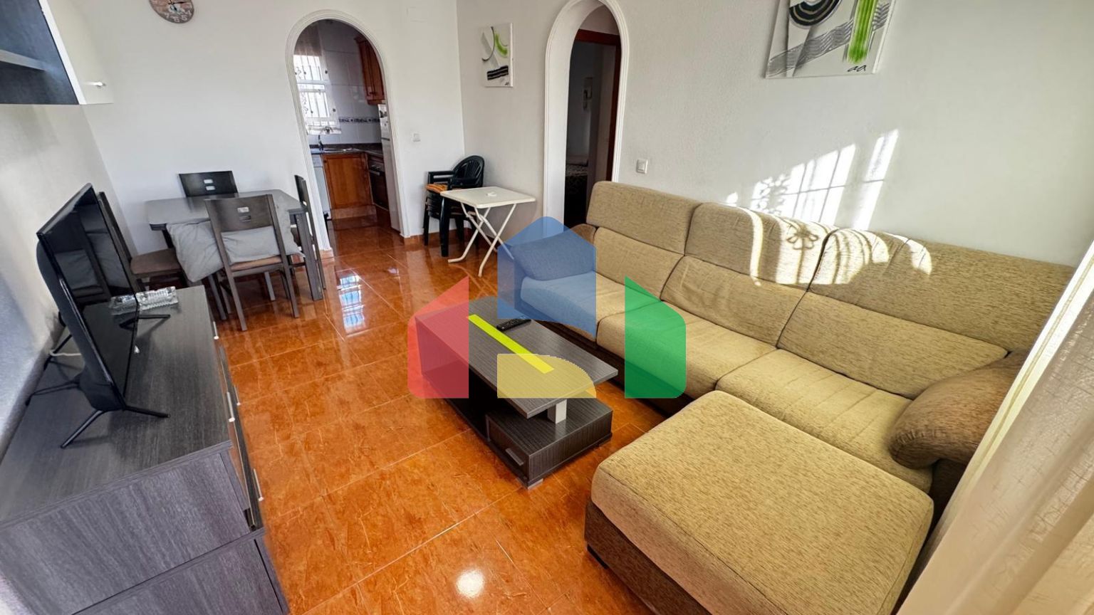 Южное бунгало, 2 спальни и общий бассейн в Ла Флориде (Ориуэла Коста)