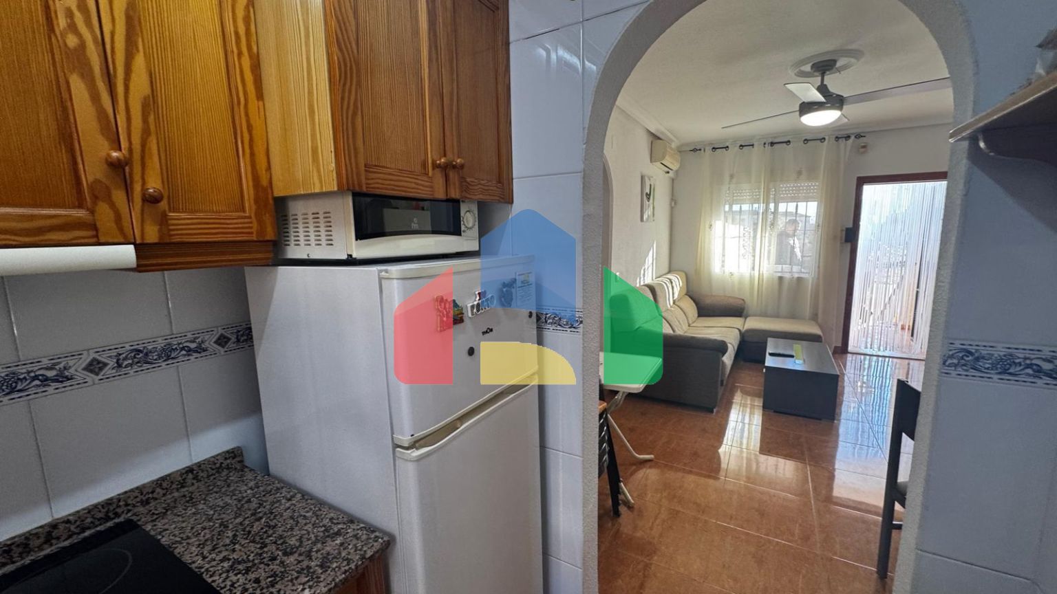 Южное бунгало, 2 спальни и общий бассейн в Ла Флориде (Ориуэла Коста)