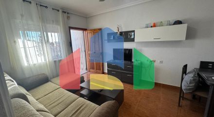 Южное бунгало, 2 спальни и общий бассейн в Ла Флориде (Ориуэла Коста)